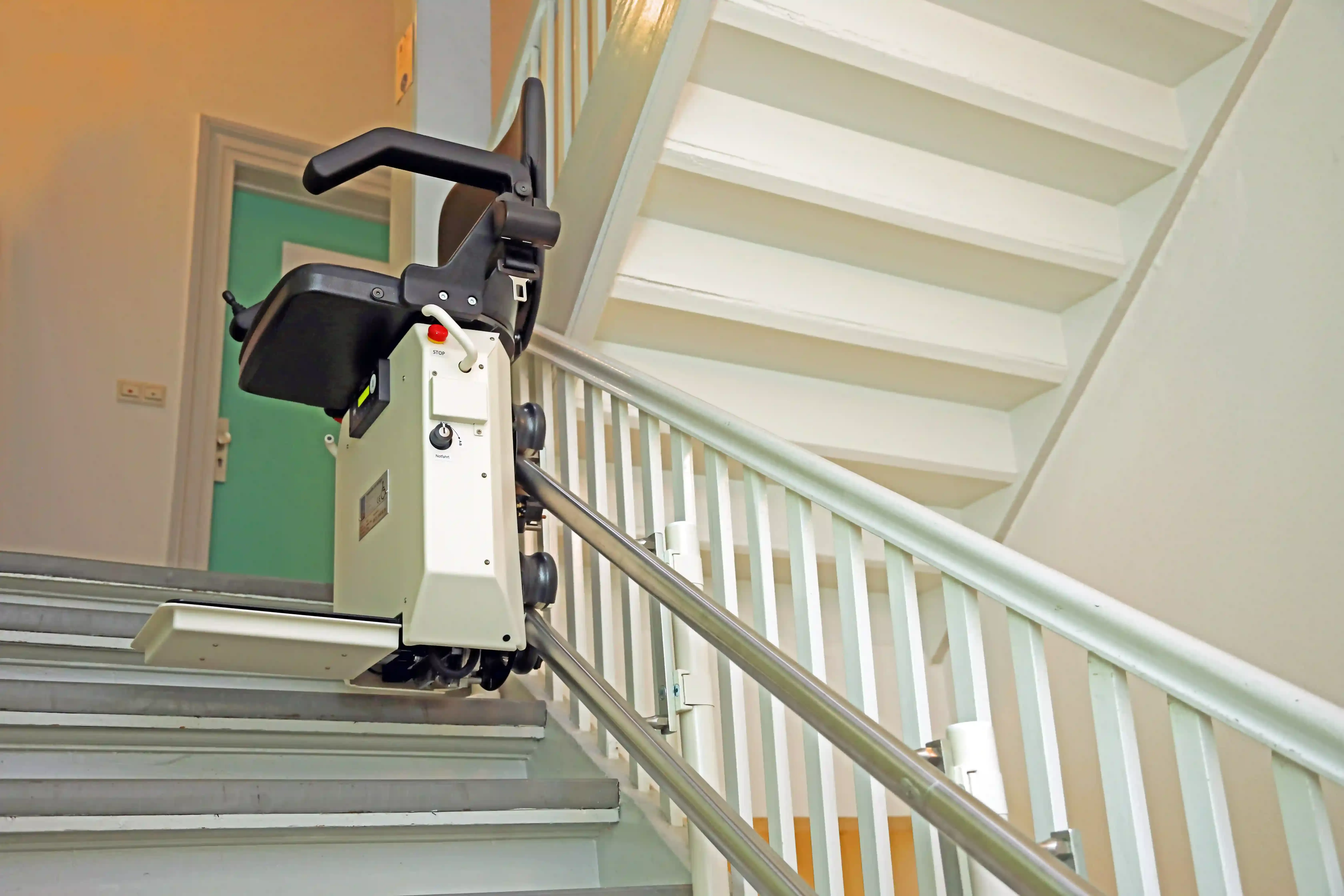 Image installation monte escalier 4 monte escalier solide